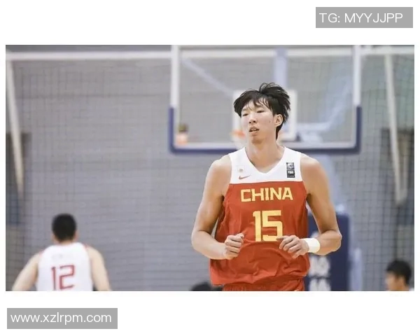 周琦完成眼角膜缝合手术四年前曾遭遇视网膜裂孔困扰